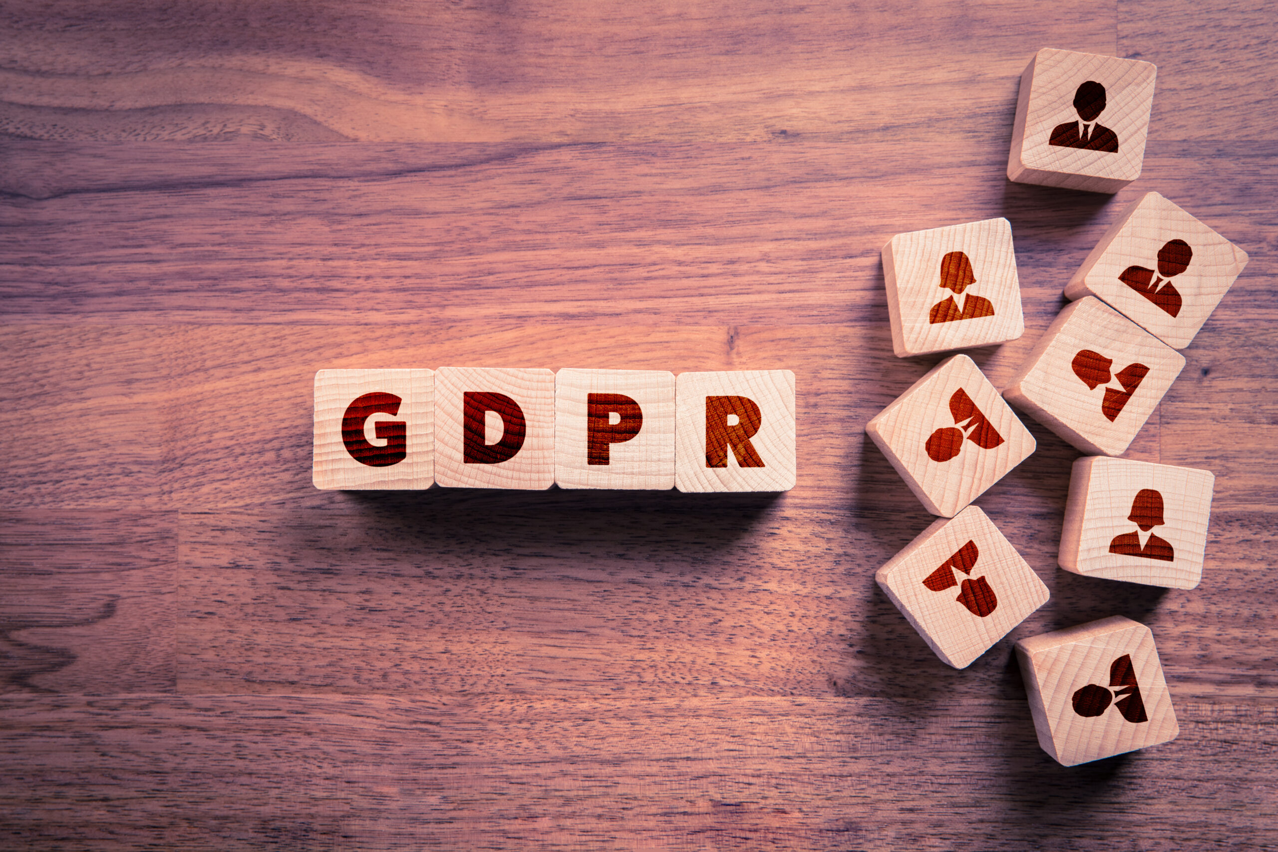 Adatvédelem és GDPR – KKV-k kötelező adatfeldolgozási szerződéseihez